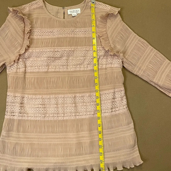 Velvet by Graham & Spencer Anthropologie Ruffle Lace Blouse Size Medium - Picture 11 of 11